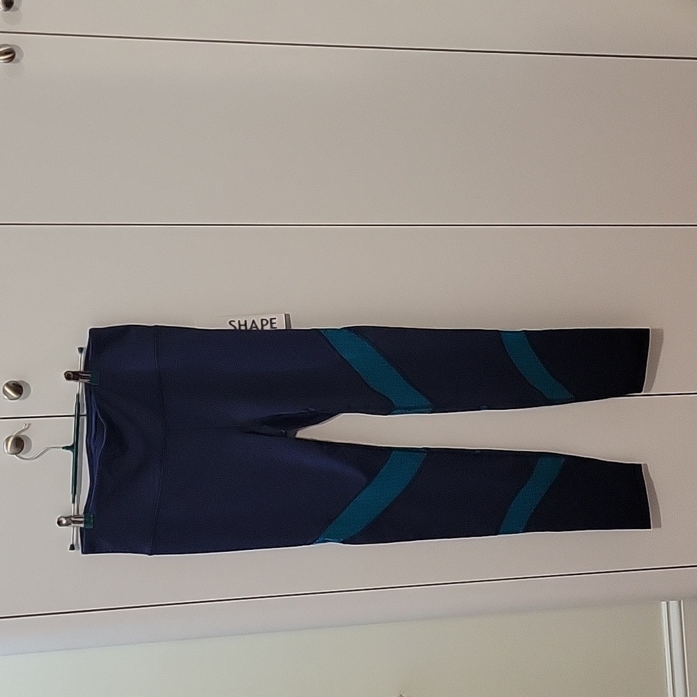 NWT Shape Athletic Wear